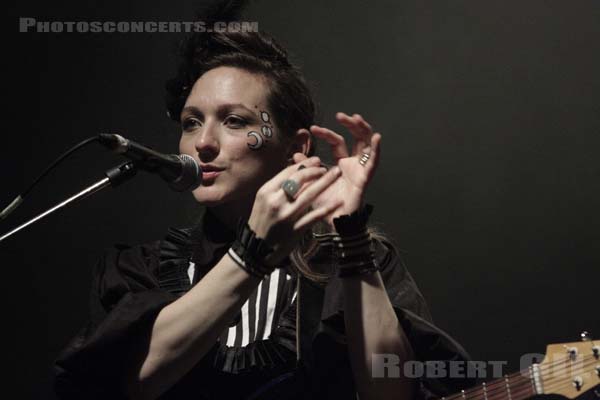 MY BRIGHTEST DIAMOND - 2008-10-07 - PARIS - La Cigale - Shara Worden